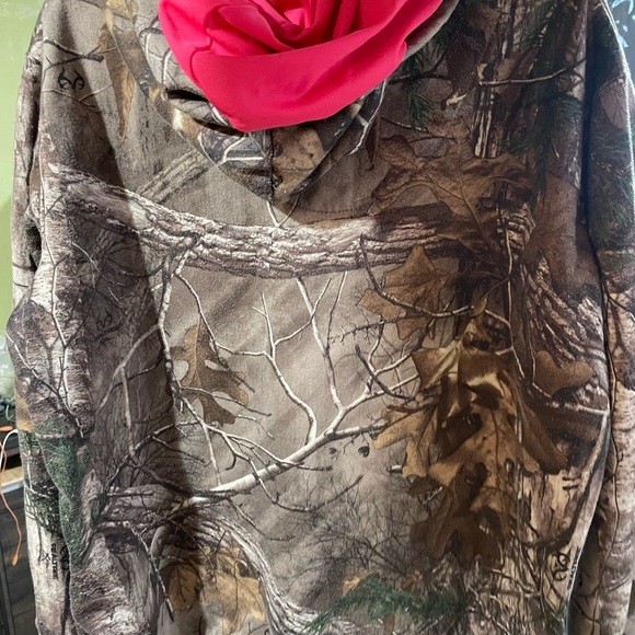 Realtree and Mossy Oak Women's Performance Camo Pullover Hoodie size X-Large - Picture 4 of 9